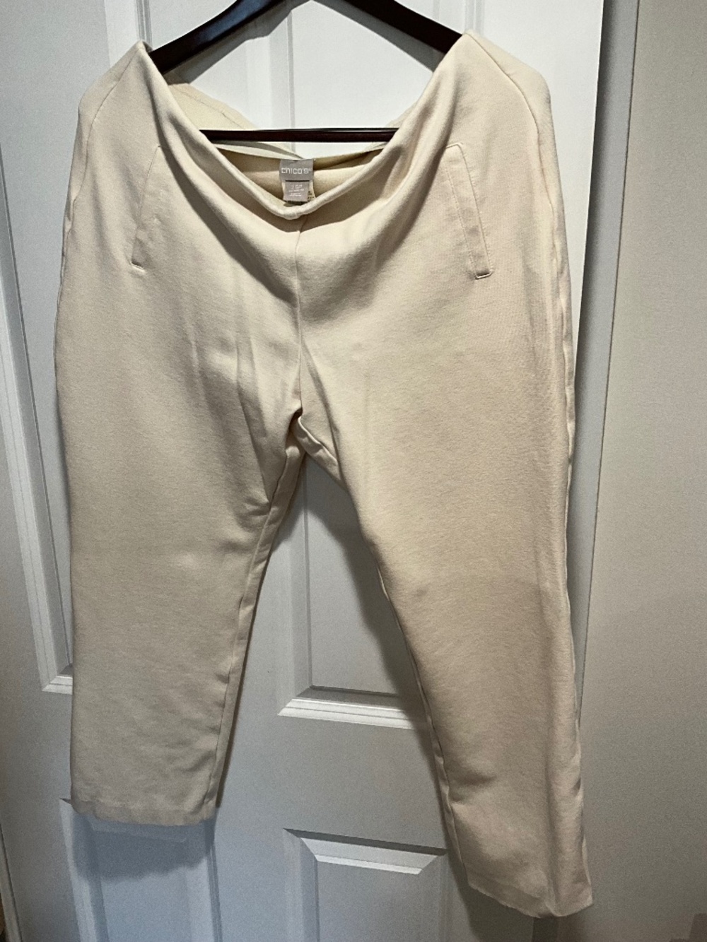 Elastic waist, Chicos, size 2.5P, cream color